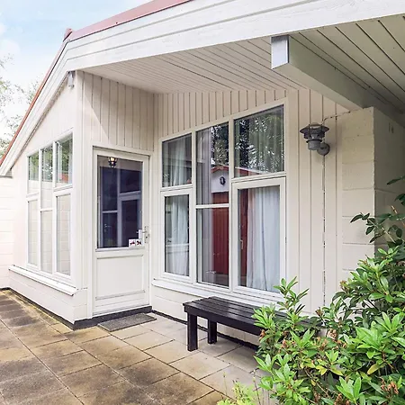 2 Person In Vakantiehuis Grenå