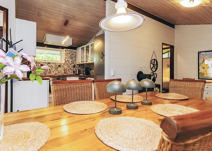 2 Person In Tatil Evi Grenå